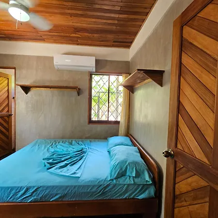Don Jon'S Surf And Yoga Lodge Playa Santa Teresa  Exterior foto